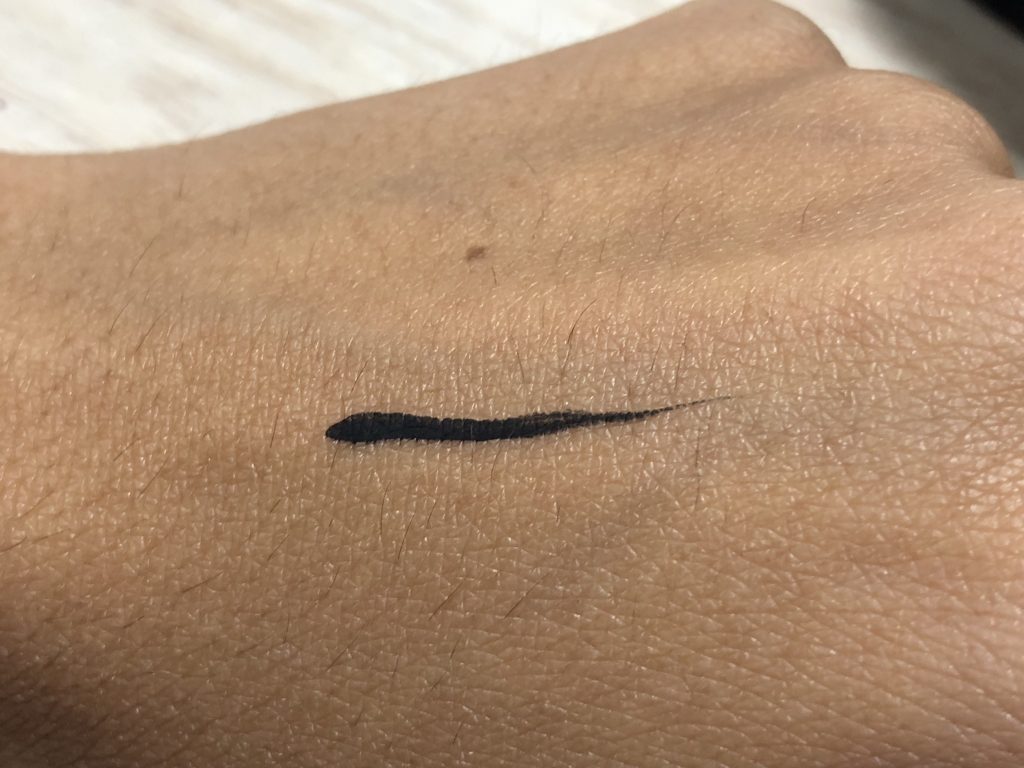 Sephora Fingertip Eyeliner Smart Black Swatch